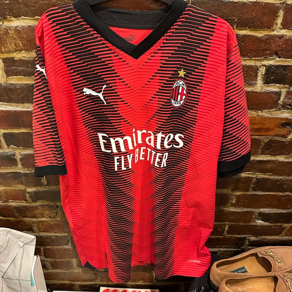 Christian Pulisic AC Milan Puma 2023/24 Home Authentic Jersey Size XL
